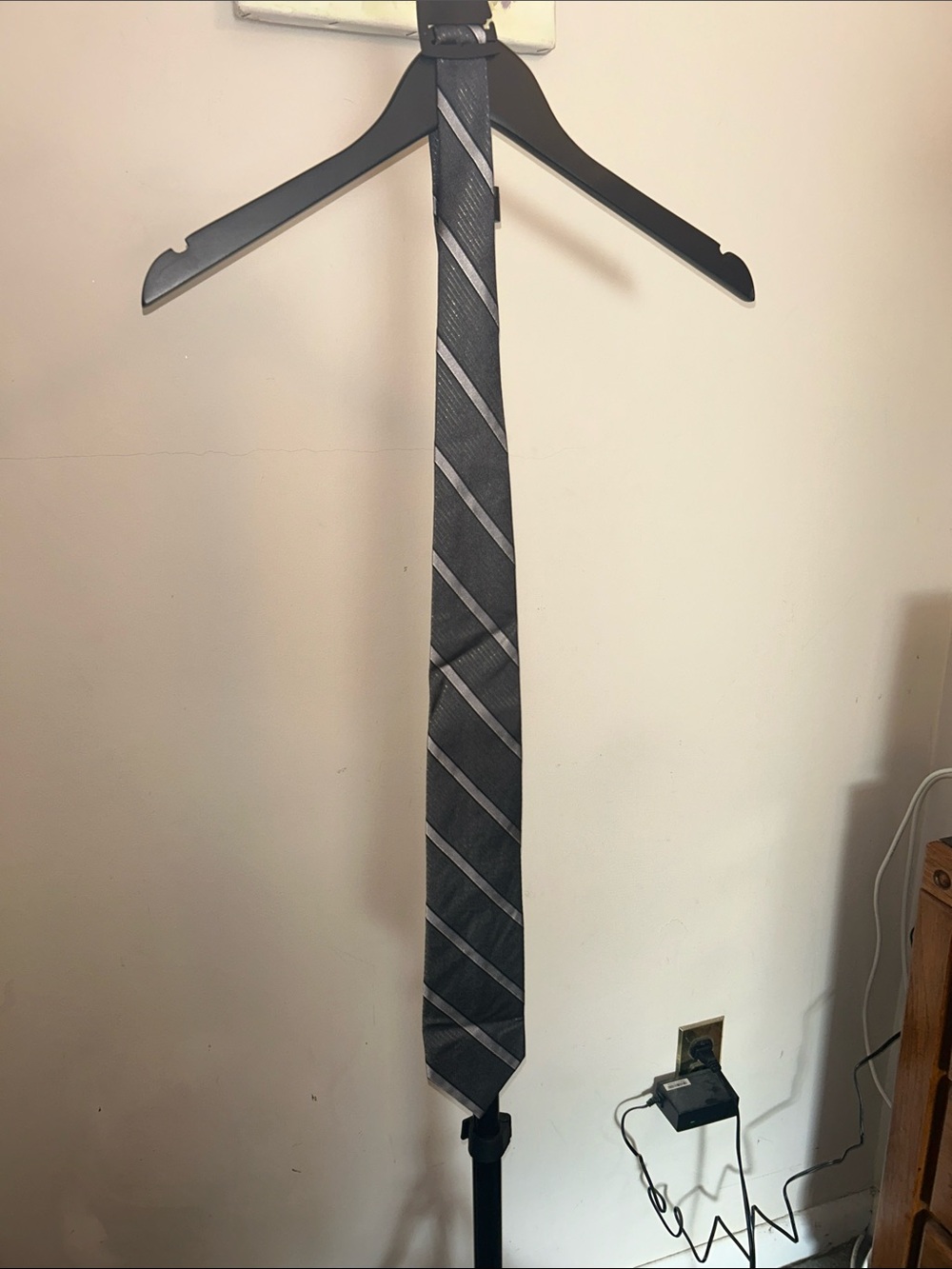 DKNY Men's Gray Striped Silk Tie